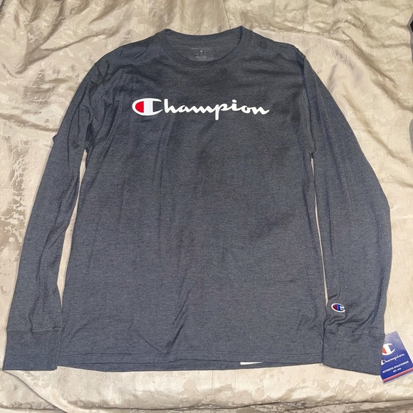 Champion Tops - Champion long sleeve tee
